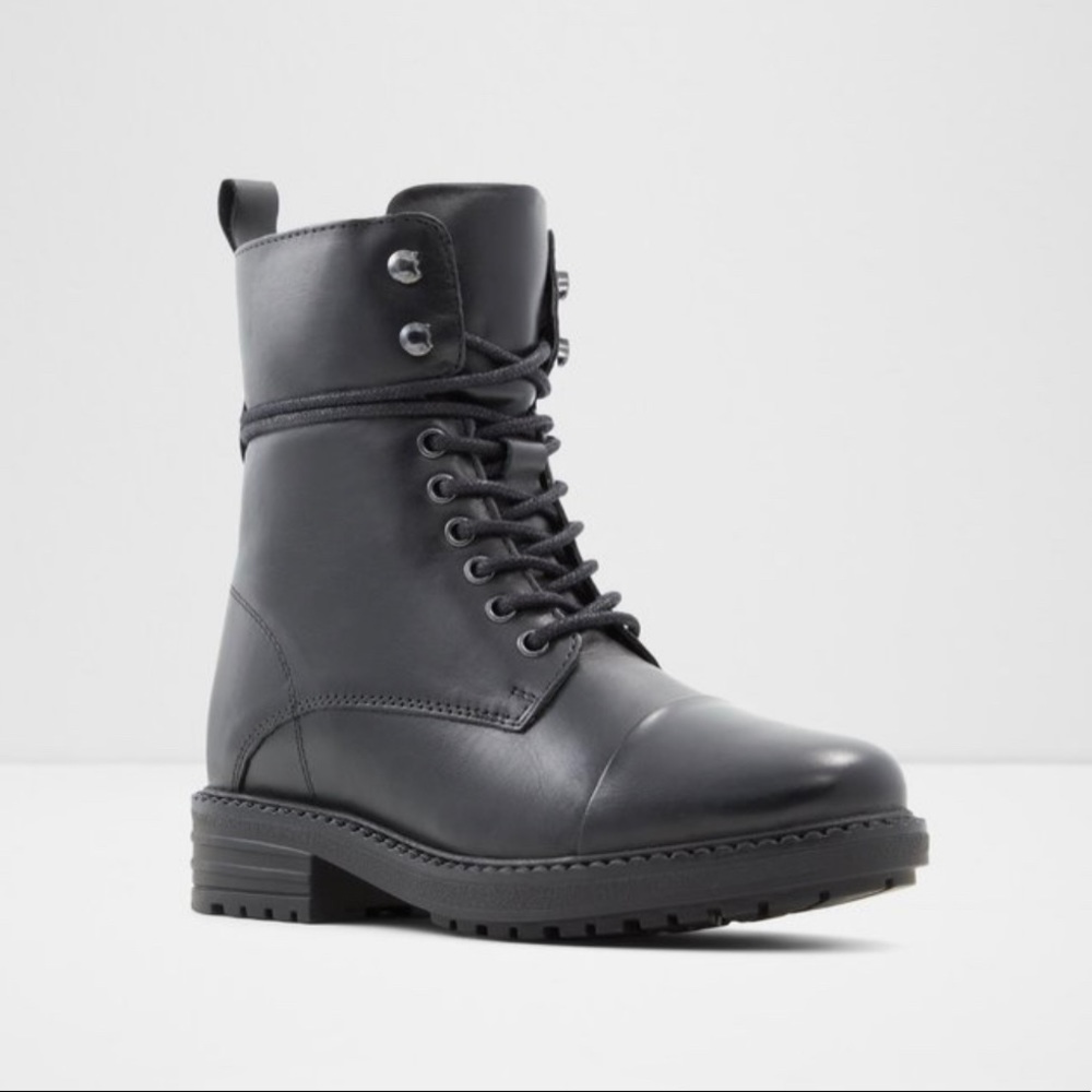 ⭐️Aldo Black Leather Combat Boots!⭐️